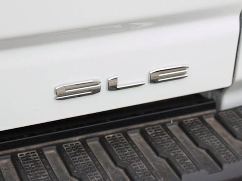New 2026 GMC Sierra 3500 SLE AWD/4WD image 10