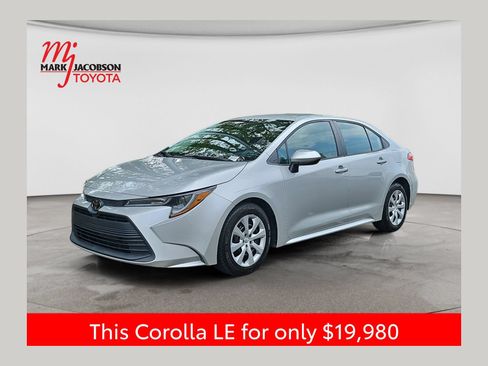 Used 2023 Toyota Corolla LE FWD image 1