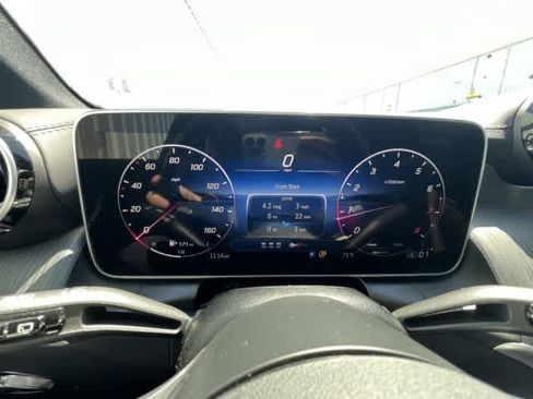 Used 2026 Mercedes-Benz GLC 300 image 34