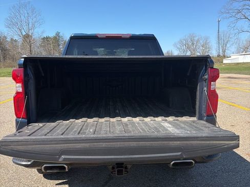 Used 2021 Chevrolet Silverado 1500 Custom Trail Boss AWD/4WD image 8