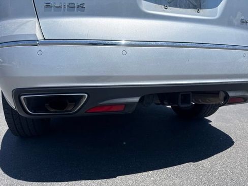 Used 2017 Buick Enclave Premium w/ Experience Buick Package AWD/4WD image 8