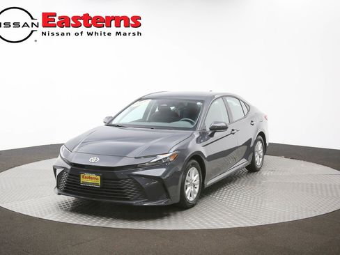 Used 2025 Toyota Camry LE FWD image 55