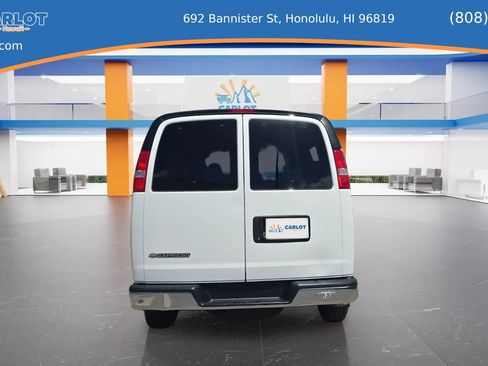 Used 2019 Chevrolet Express 3500 LT w/ LT Preferred Equipment Group RWD image 6