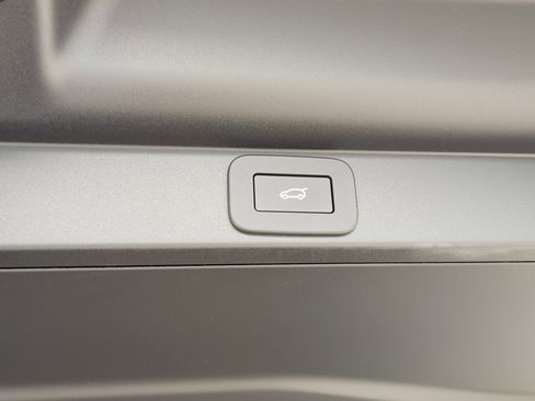 New 2026 Land Rover Range Rover SE AWD/4WD image 32