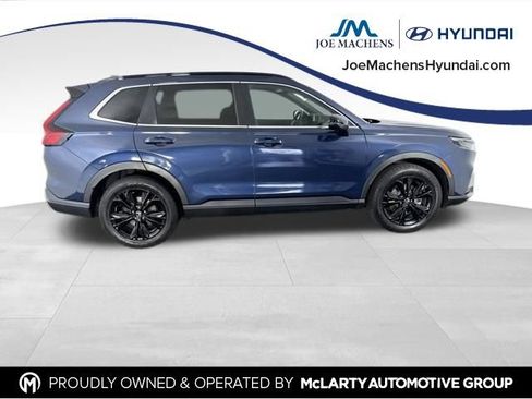 Used 2024 Honda CR-V Sport Touring image 4