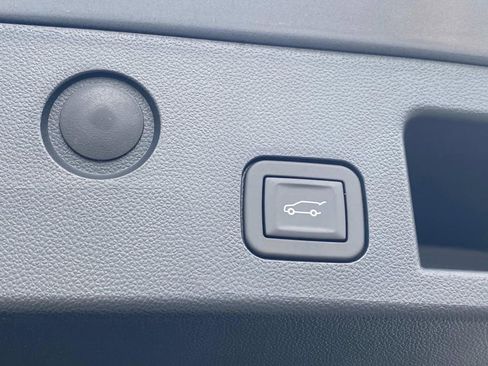 New 2026 Chevrolet Equinox ACTIV w/ Convenience Package III image 12