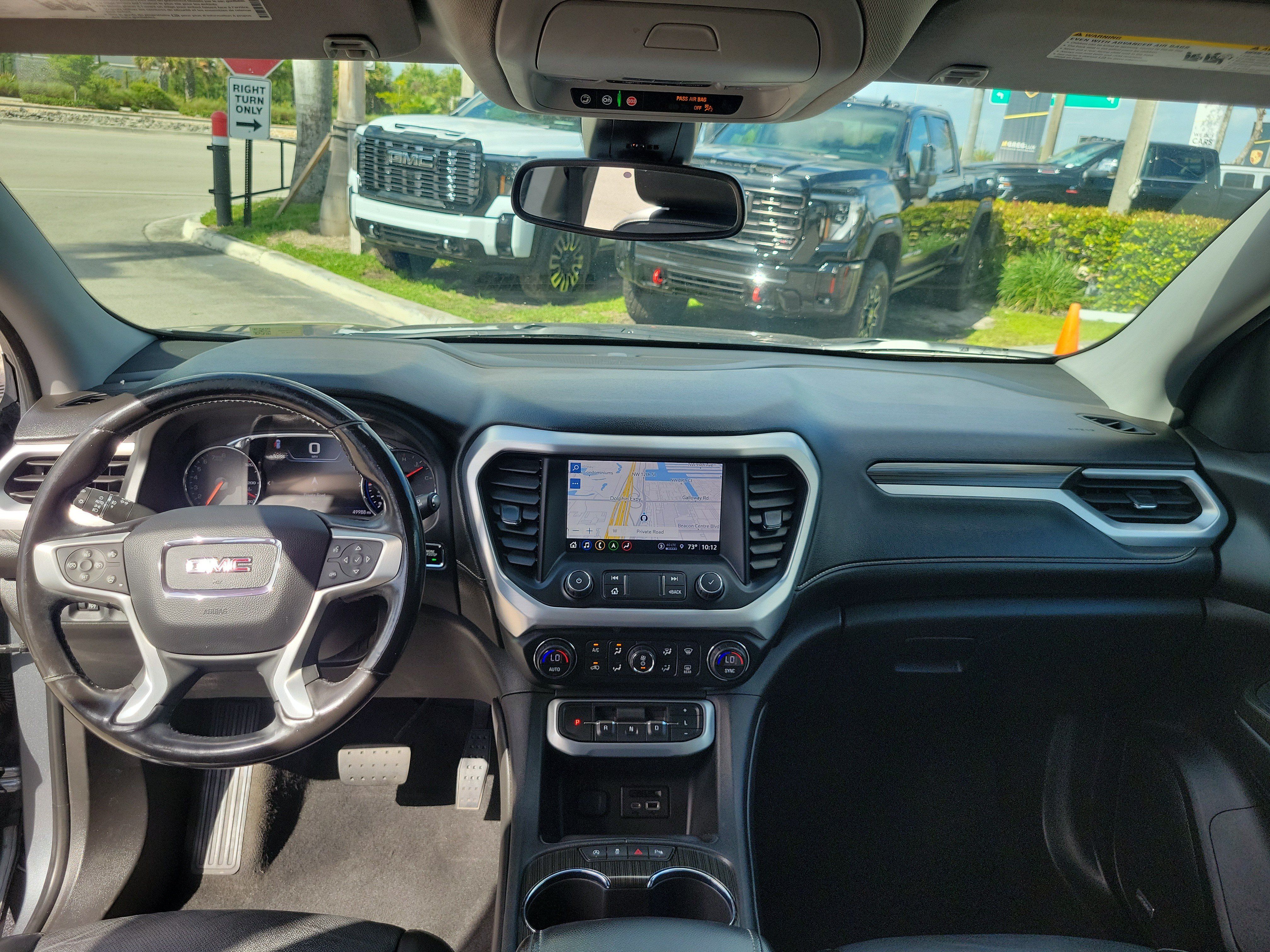 Used 2022 GMC Acadia SLT w/ Technology Package FWD image 18