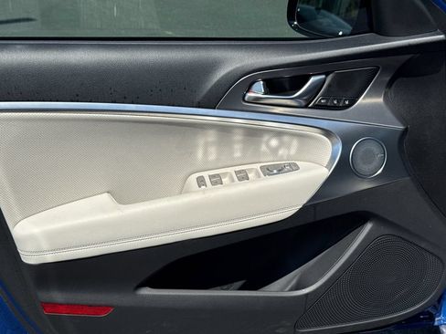 New 2025 Genesis G70 3.3T Advanced AWD/4WD image 10