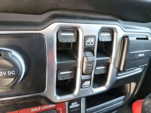 Used 2021 Jeep Gladiator Mojave AWD/4WD image 20
