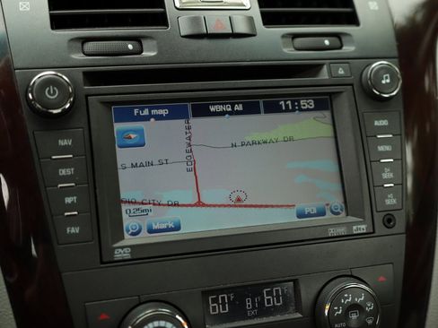 Used 2007 Cadillac DTS Luxury II image 16