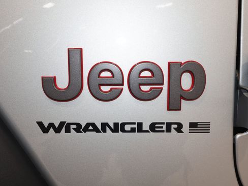 Used 2024 Jeep Wrangler Unlimited Rubicon image 35
