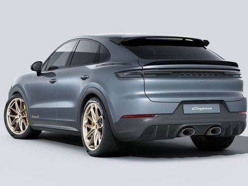 New 2026 Porsche Cayenne Turbo GT image 3