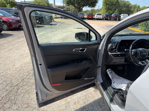 Used 2023 Kia Sportage X-Line w/ X-Line Premium Package AWD/4WD image 26