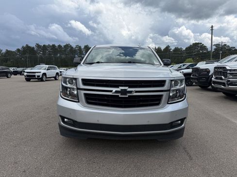 Used 2020 Chevrolet Suburban Premier AWD/4WD image 2