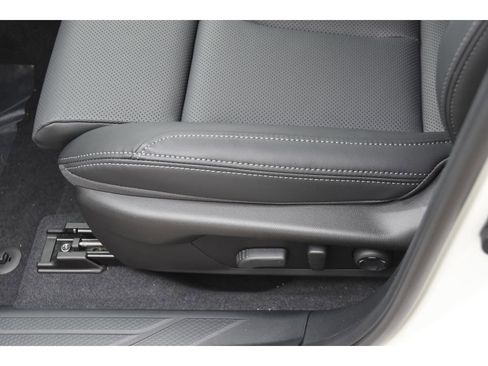 New 2026 Subaru Outback Touring XT AWD/4WD image 32