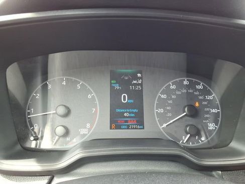 Used 2025 Toyota Corolla SE FWD image 18