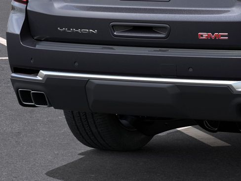 New 2026 GMC Yukon Denali w/ Denali Reserve Package AWD/4WD image 14