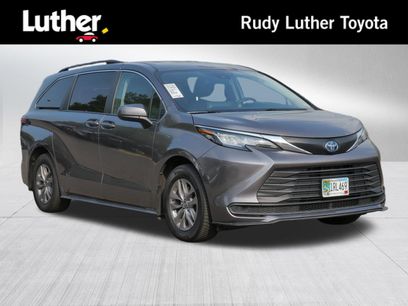 Certified 2021 Toyota Sienna LE