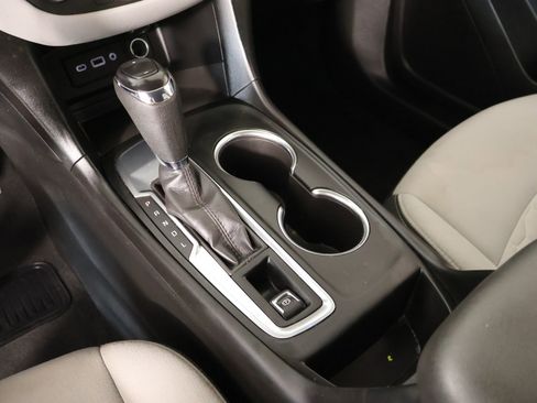 Used 2020 Chevrolet Equinox LT FWD image 7