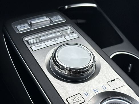 Used 2025 Genesis GV70 2.5T image 25