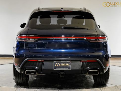 Used 2023 Porsche Macan AWD/4WD image 11