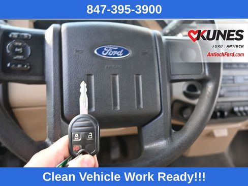 Used 2016 Ford F550 2WD Regular Cab Super Duty w/ XLT Interior Package image 39