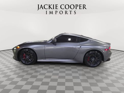 Used 2024 Nissan Z Performance w/ Floor Mat Package RWD image 8