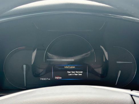 Used 2018 Cadillac XT5 FWD image 12
