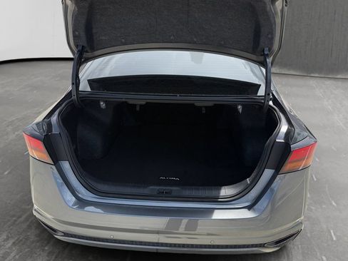 Used 2025 Nissan Altima 2.5 S FWD image 18