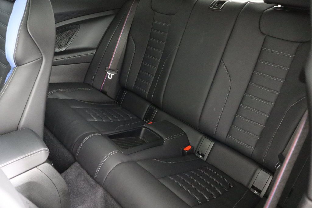 Used 2024 BMW M2 RWD image 8