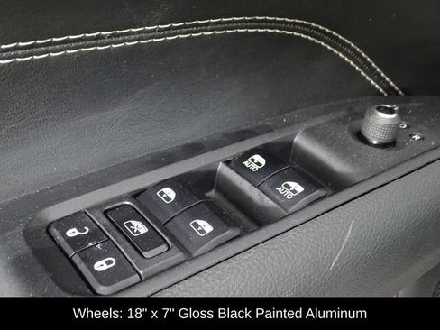 Used 2023 Jeep Compass Latitude AWD/4WD image 14