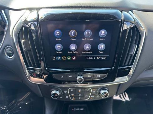 Used 2023 Chevrolet Traverse LT AWD/4WD image 18