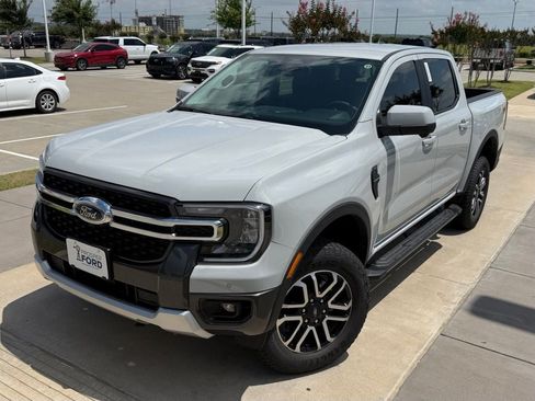 New 2026 Ford Ranger Lariat w/ FX4 Off-Road Package AWD/4WD image 4