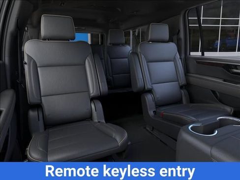 New 2026 Chevrolet Suburban Premier AWD/4WD image 20