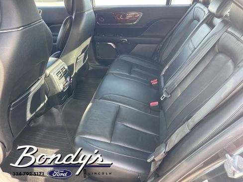 Used 2019 Lincoln Continental Reserve image 14