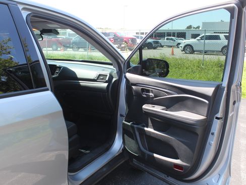 Used 2024 Honda Ridgeline Sport image 26