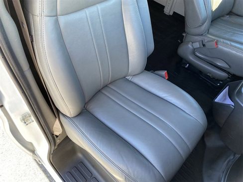 Used 2023 GMC Savana 2500 Extended w/ Driver Convenience Package image 10