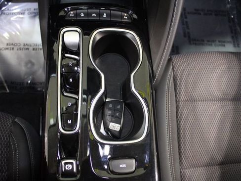 Used 2023 Buick Envision Preferred w/ Sport Touring Package image 33