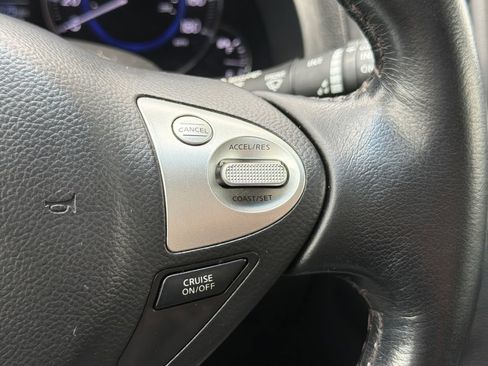 Used 2017 INFINITI QX70 2WD w/ Premium Package image 23