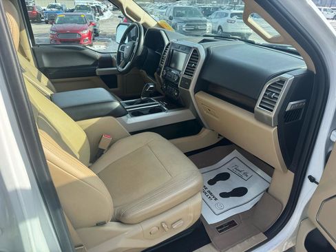 Used 2015 Ford F150 Lariat AWD/4WD image 11
