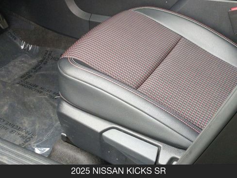 Used 2025 Nissan Kicks SR FWD image 15