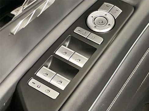 Used 2025 Genesis GV80 2.5T Standard AWD/4WD image 21