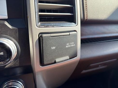 Used 2019 Ford F150 King Ranch w/ Equipment Group 601A Luxury AWD/4WD image 37