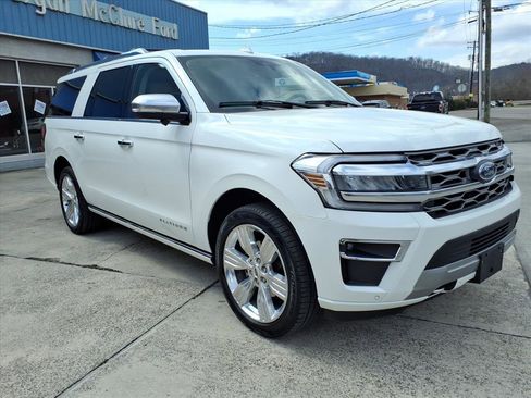 Used 2023 Ford Expedition Max Platinum image 9