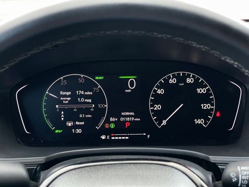 Used 2025 Honda Civic Sport image 13