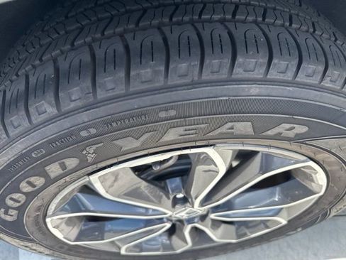 Used 2022 Honda CR-V EX image 3