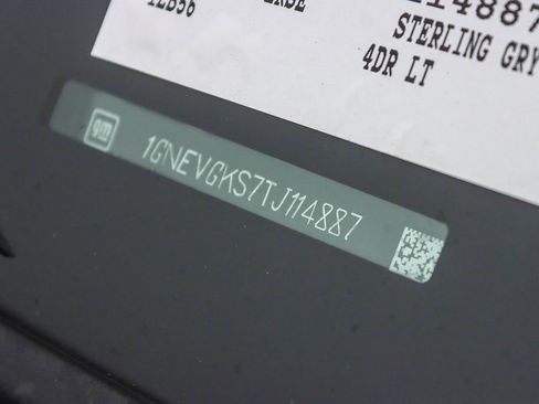 Used 2026 Chevrolet Traverse LT w/ Driver Confidence Package image 25