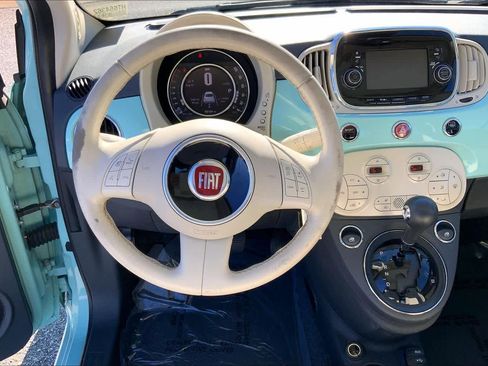 Used 2017 FIAT 500 Lounge image 5