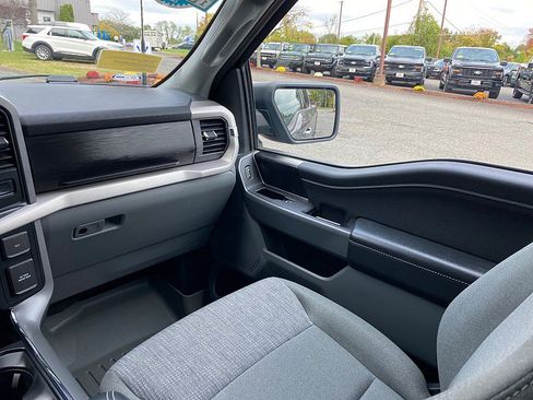 Certified 2022 Ford F150 XLT w/ Equipment Group 302A High image 20