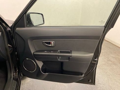 Used 2011 Kia Soul + FWD image 21